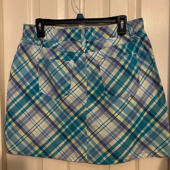 Soon to donate! Croft & Barrow Skort Turquoise/White Size 12 - Picture 1 of 2